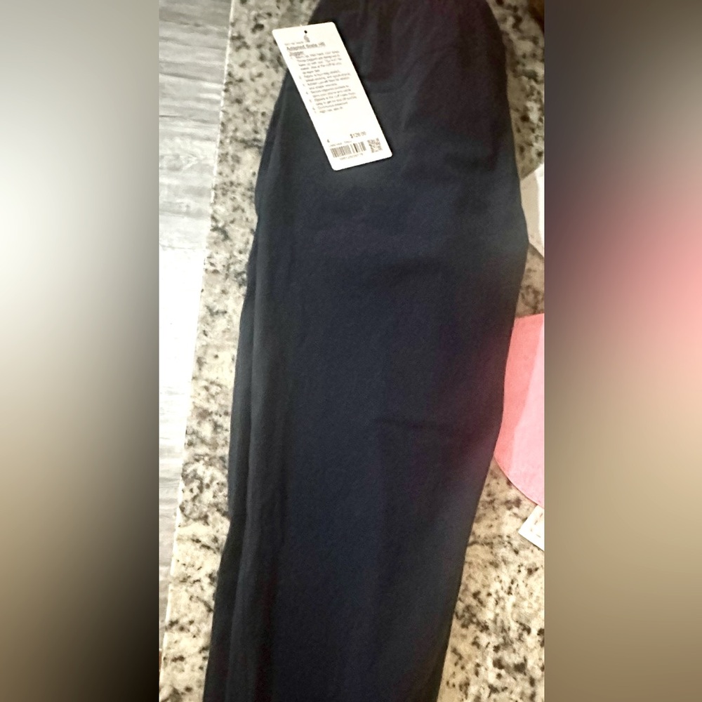 Lululemon Adapted Stare HR Joggers.